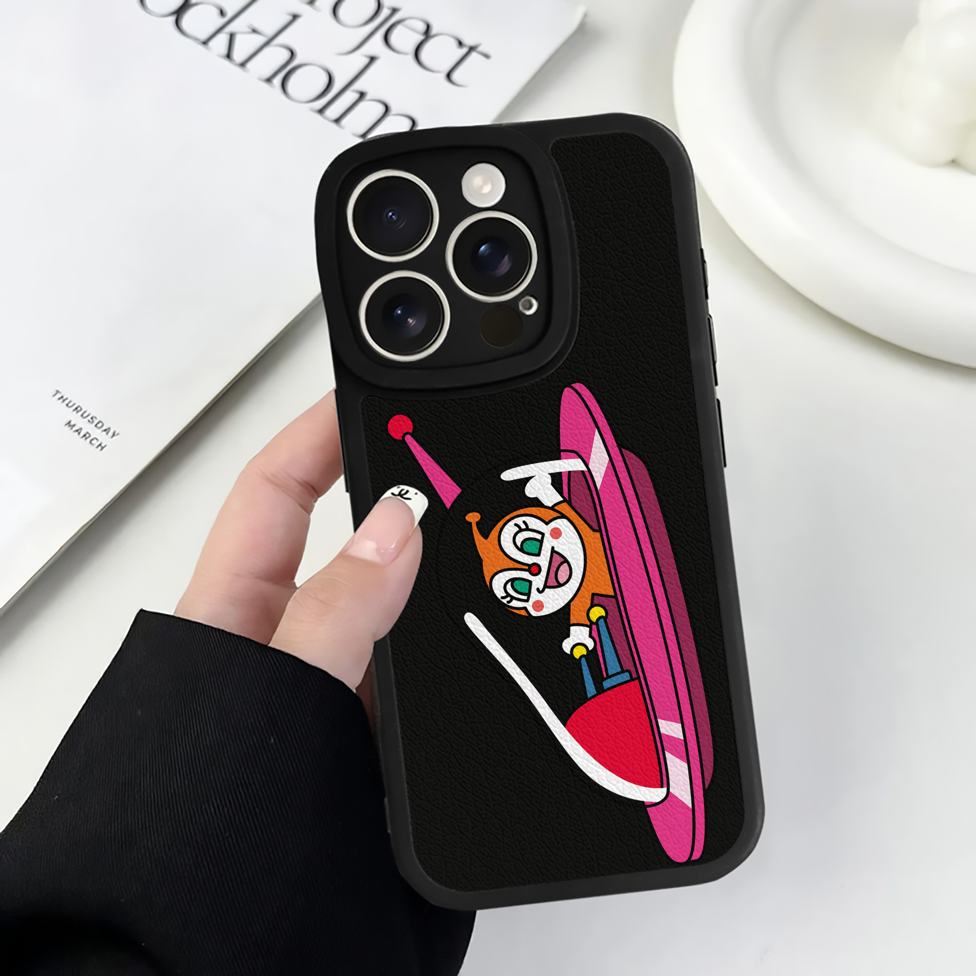 （画像用） アンパンマン Anpanman 【iPhone 16シリーズ対応】シリコンスマホケース（レザー調） 材質：シリコン